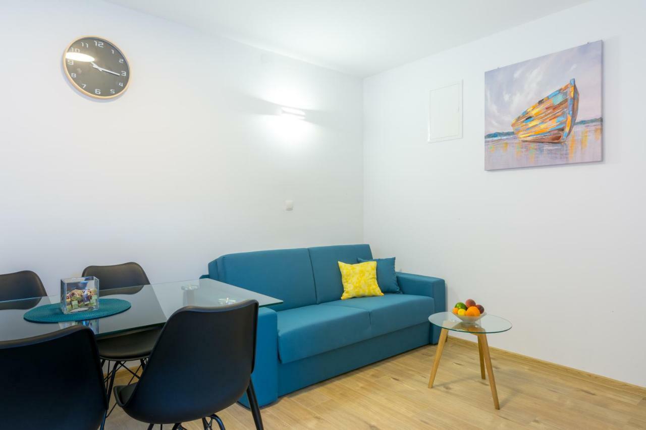 Villa Apartments Duje คาชเตลา ภายนอก รูปภาพ