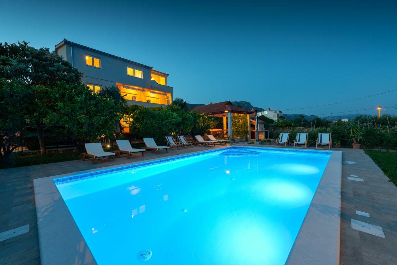 Villa Apartments Duje คาชเตลา ภายนอก รูปภาพ