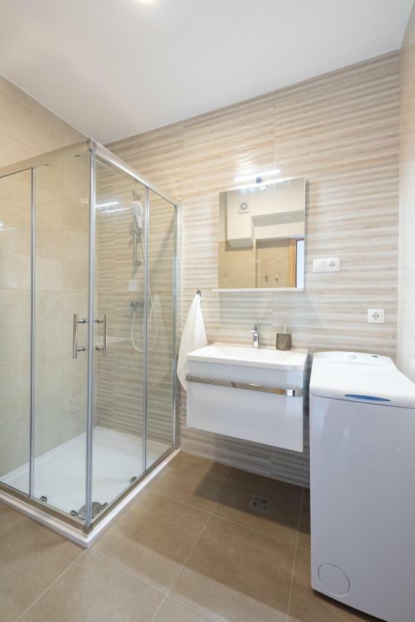 Villa Apartments Duje คาชเตลา ภายนอก รูปภาพ