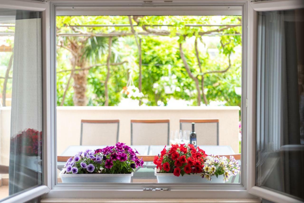 Villa Apartments Duje คาชเตลา ภายนอก รูปภาพ